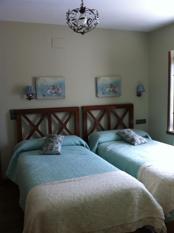 Hostal El Resbalon Cervera De Pisuerga Rum bild
