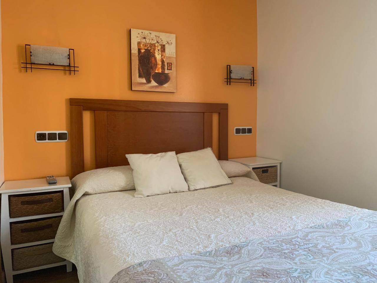 Hostal El Resbalon Cervera De Pisuerga Exteriör bild