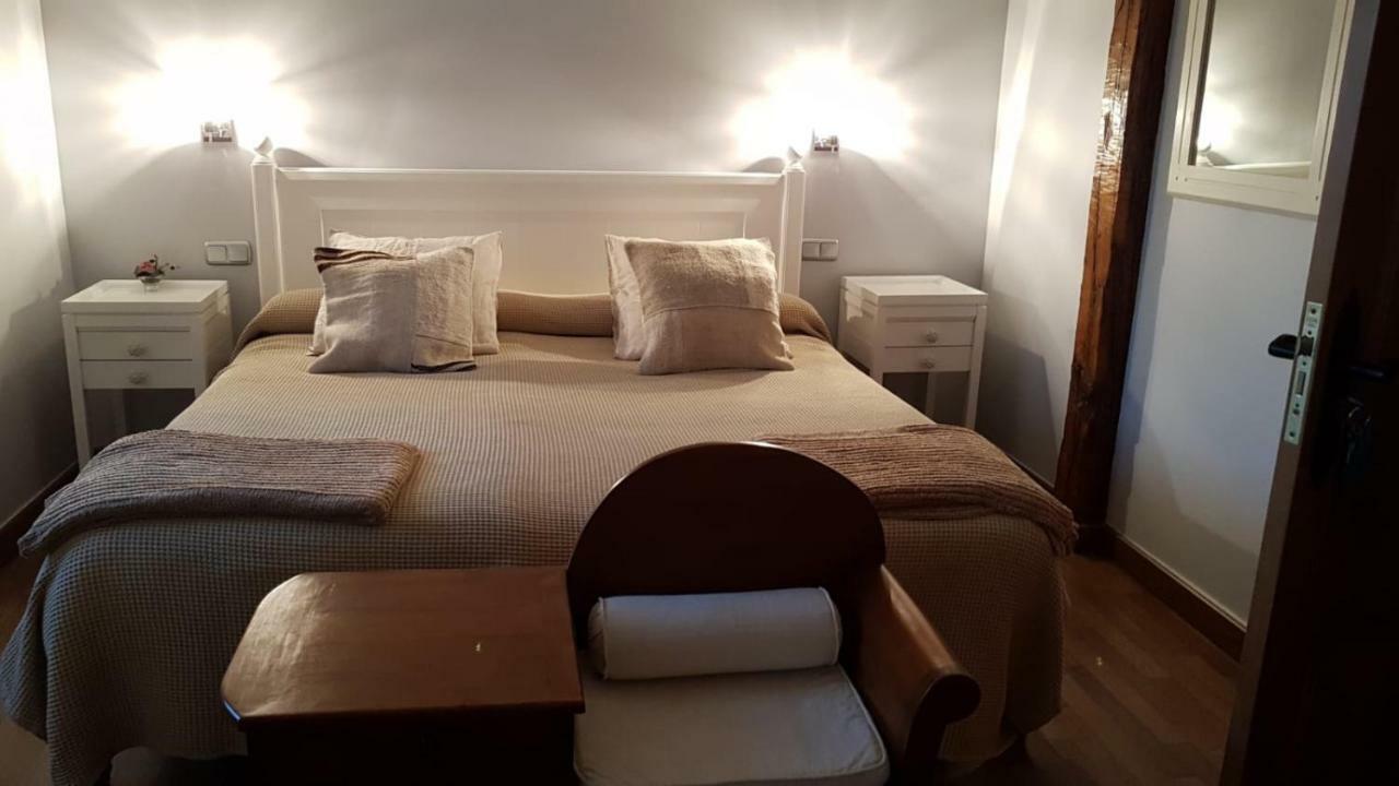Hostal El Resbalon Cervera De Pisuerga Exteriör bild